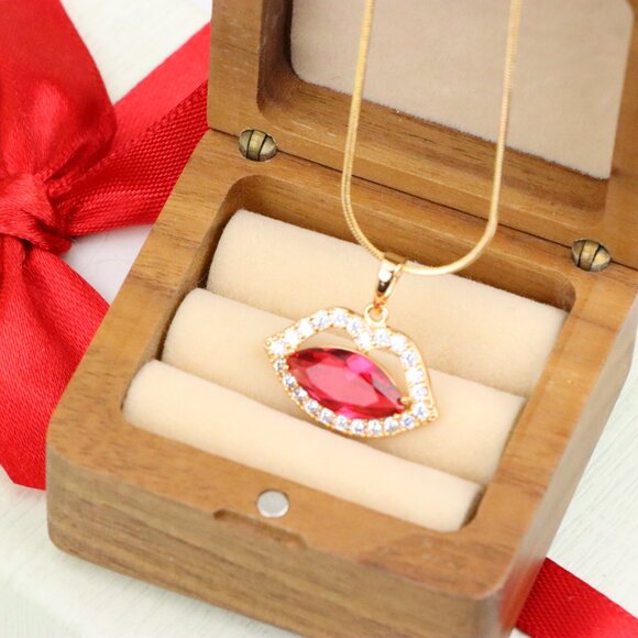 "Rose Gold Lips Pendant with Red Stone – Bold & Stylish, XPPT1206 - Picture 10 of 14